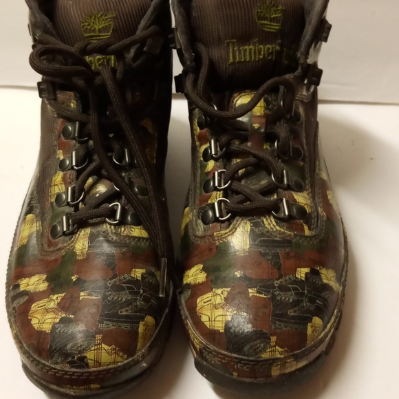 Timberland Ankle Boots Mens Leather Green & Yellow Graphic Design Emboss Sz 8.5M - Picture 5 of 12